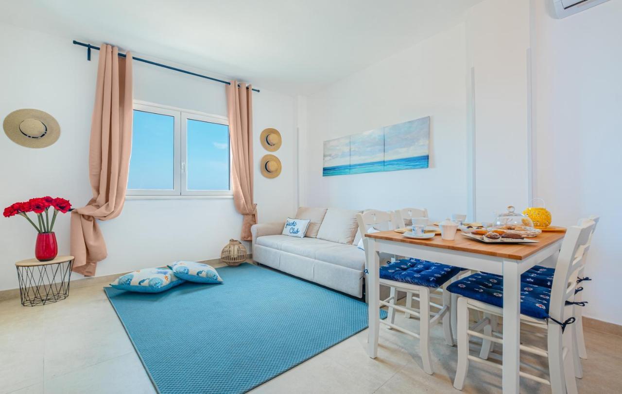 Villette Lux Fronte Spiaggia - Torre Pali Bagian luar foto