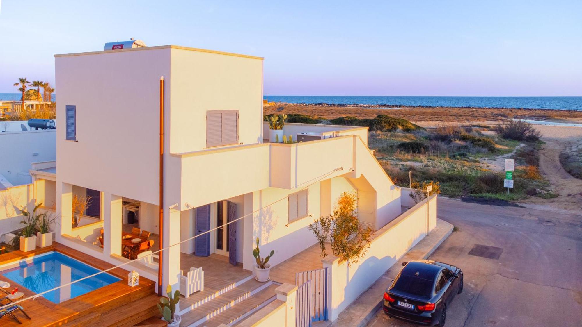 Villette Lux Fronte Spiaggia - Torre Pali Bagian luar foto